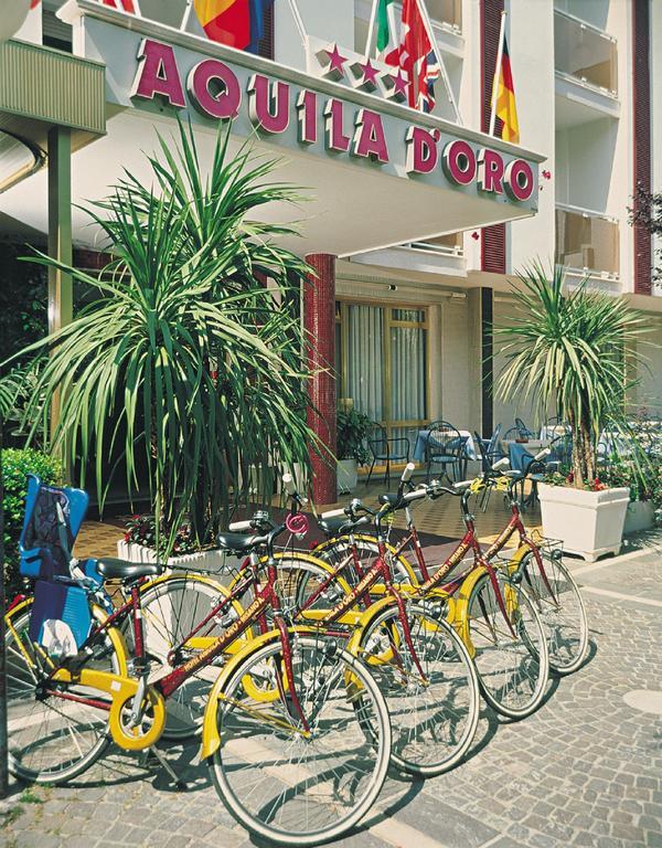 Hotel Aquila D'Oro 미사노아드리아티코 외부 사진